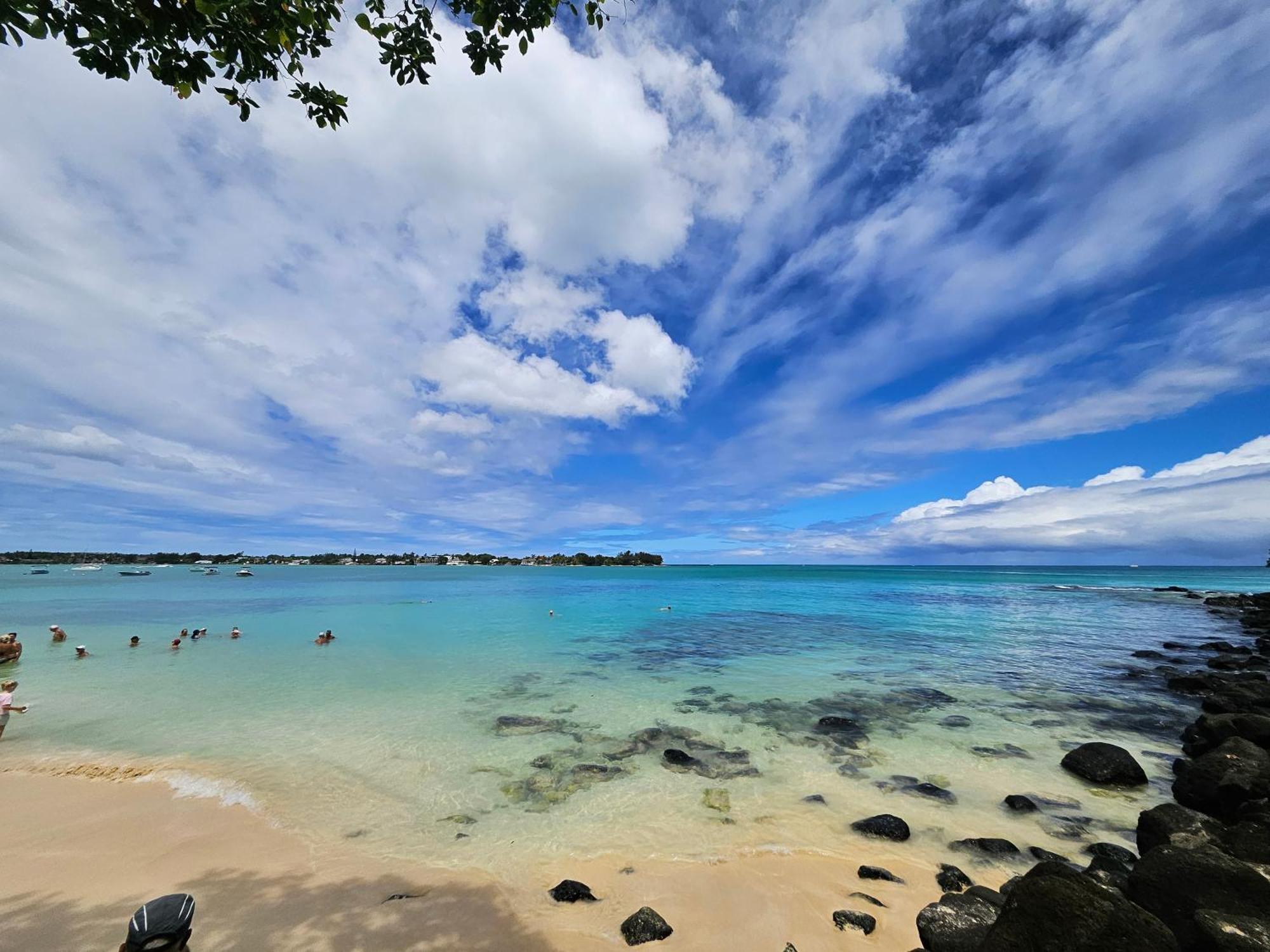 Beachwalk Deluxe Apartment - 50 Steps To The Beach Кап Малёрё Экстерьер фото